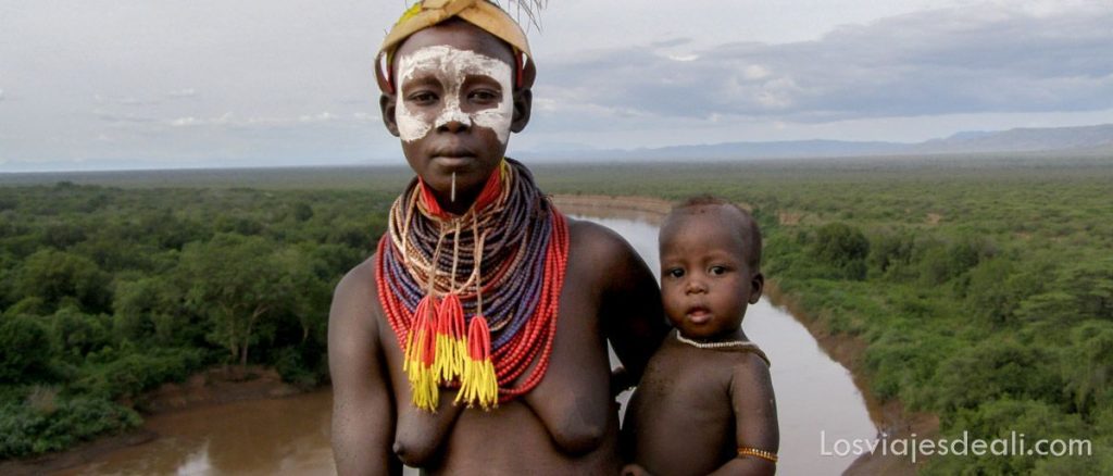 Gentes de Etiopía 5 tribu karo etiopía