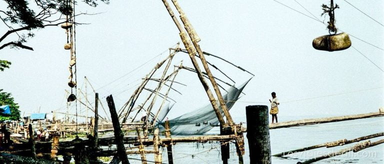 India del Sur, en los backwaters de Kerala 19 redes chinas kochi