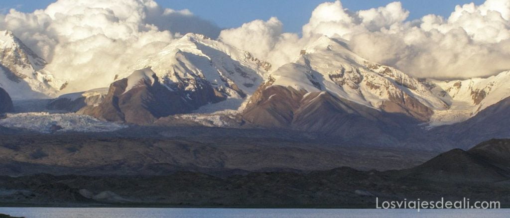 Lago Karakul 12 lugares remotos lago karakul