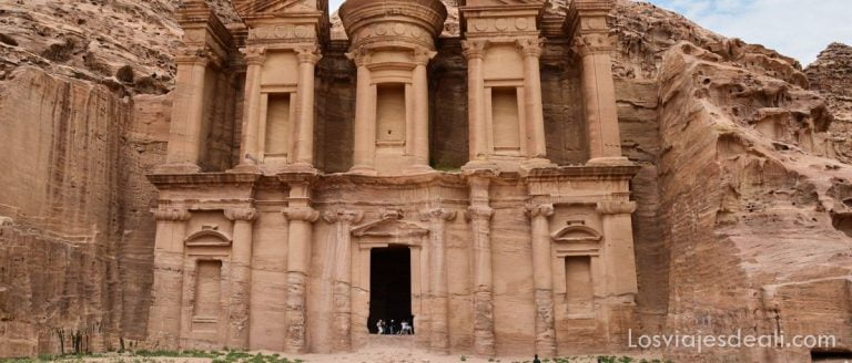 Visita al Monasterio de Petra, uno de los lugares más espectaculares de Jordania 9 monasterio de Petra Jordania