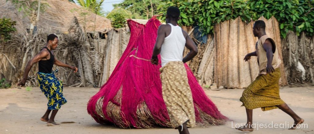 Ceremonia vudú, toda una experiencia en Benin 5 ceremonia vudu