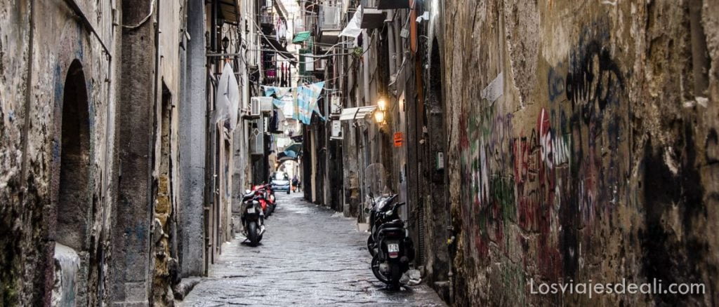 Paseos por Nápoles, ciudad canalla y bizarra a partes iguales 12 Paseos por Nápoles