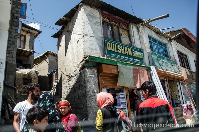 pueblos de Cachemira niñas en Kargil