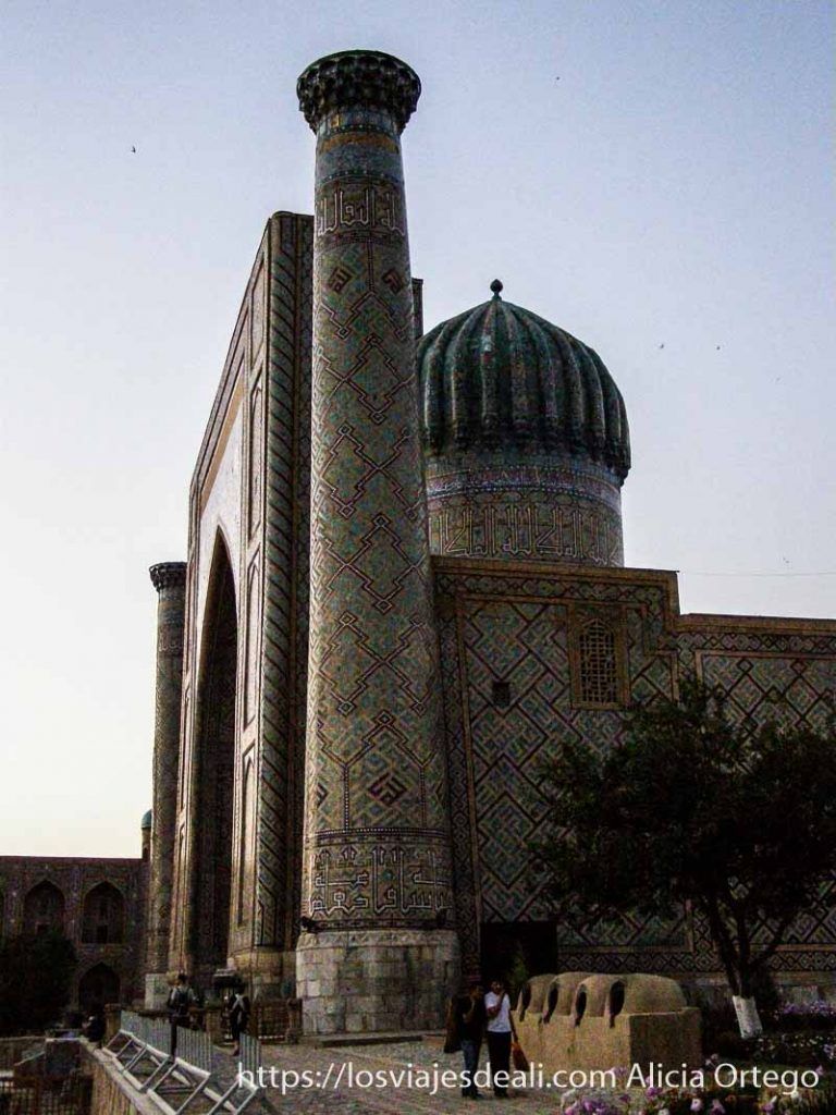 Guía de Samarcanda: qué ver en la joya de la Ruta de la Seda (Uzbekistán) 45 plaza del registan de Samarcanda