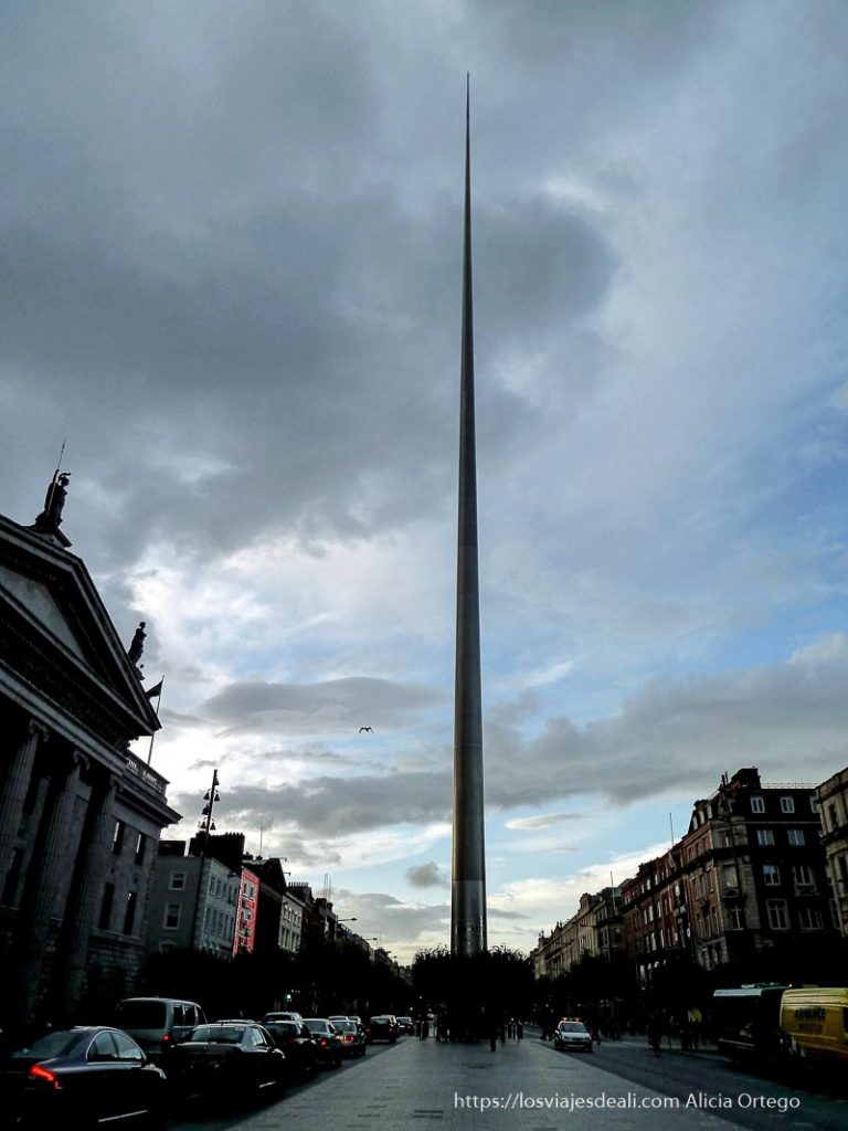 spire en un paseo por dublin