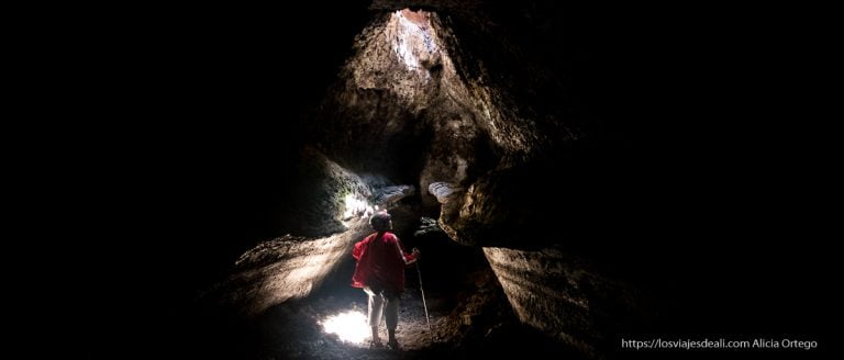 Cueva de las Palomas (La Palma): un viaje único por un tubo volcánico 10 en el interior de la cueva de las palomas