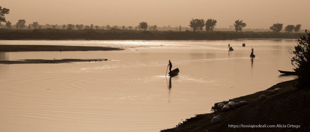 El valle del río Logone, tierra fronteriza entre Chad y Camerún 15 río logone al atardecer
