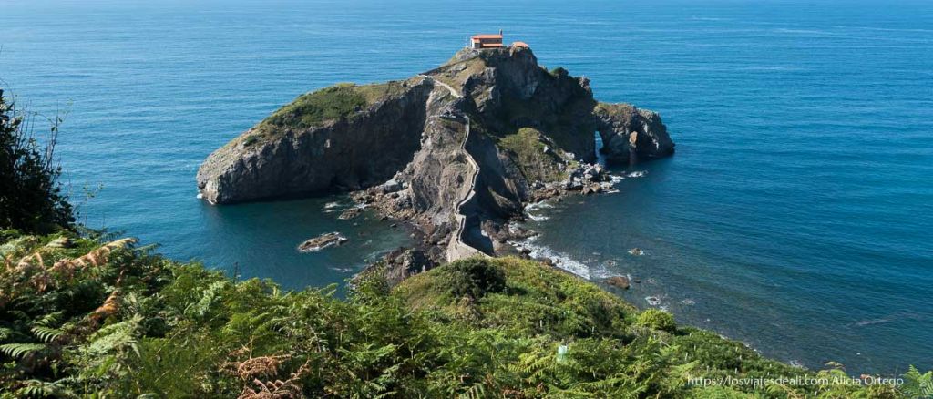 san juan de gaztelugatxe vista de frente