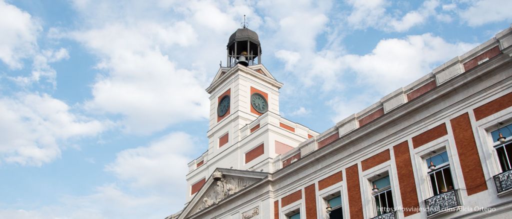 Tour de Misterios y Leyendas de Madrid 5 reloj de la puerta del sol misterios y leyendas