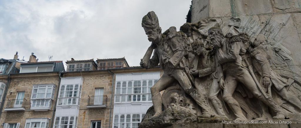 Qué ver en Vitoria, la ciudad sostenible, en 2 días 5 qué ver en vitoria: monumento de la batalla de vitoria