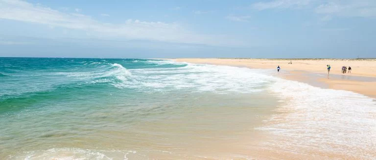 playa de ilha deserta en el algarve