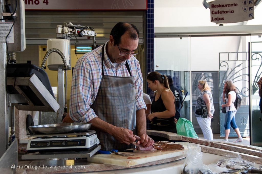 pescadero en el mercado municipal guía de lagos