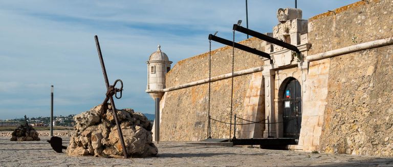 guia de lagos fuerte de ponta da bandeira