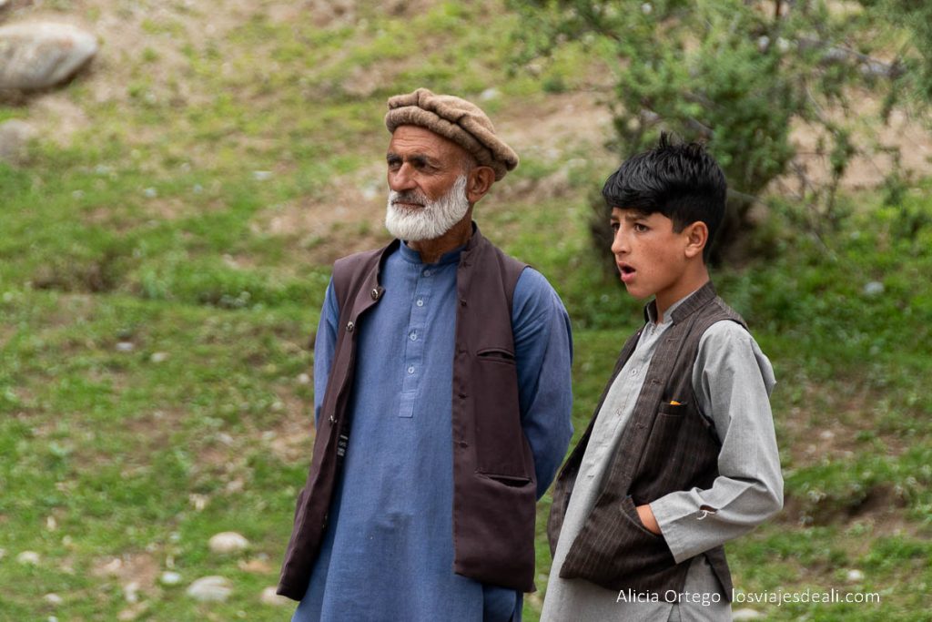 hombres baltíes de pakistán