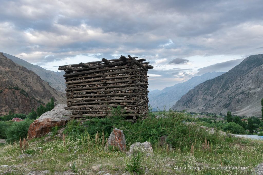 torre vigía y punto de reunión de ancianos de tarishing