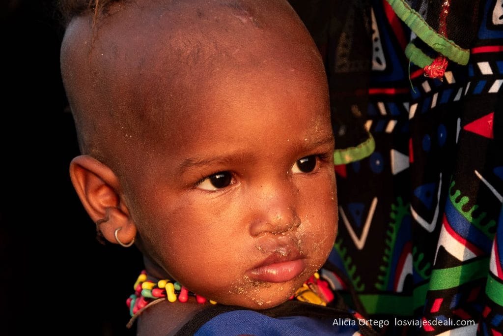 Festival Gerewol de Chad, una aventura inolvidable 98 bebé nómada wodaabe
