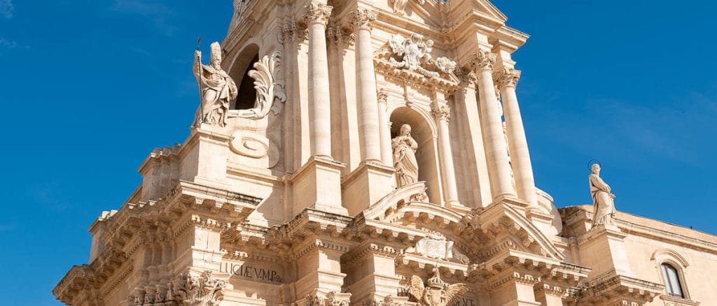 Qué ver en Siracusa (Sicilia) en 2 días descubriendo sus tesoros 4 que ver en siracusa, fachada del duomo