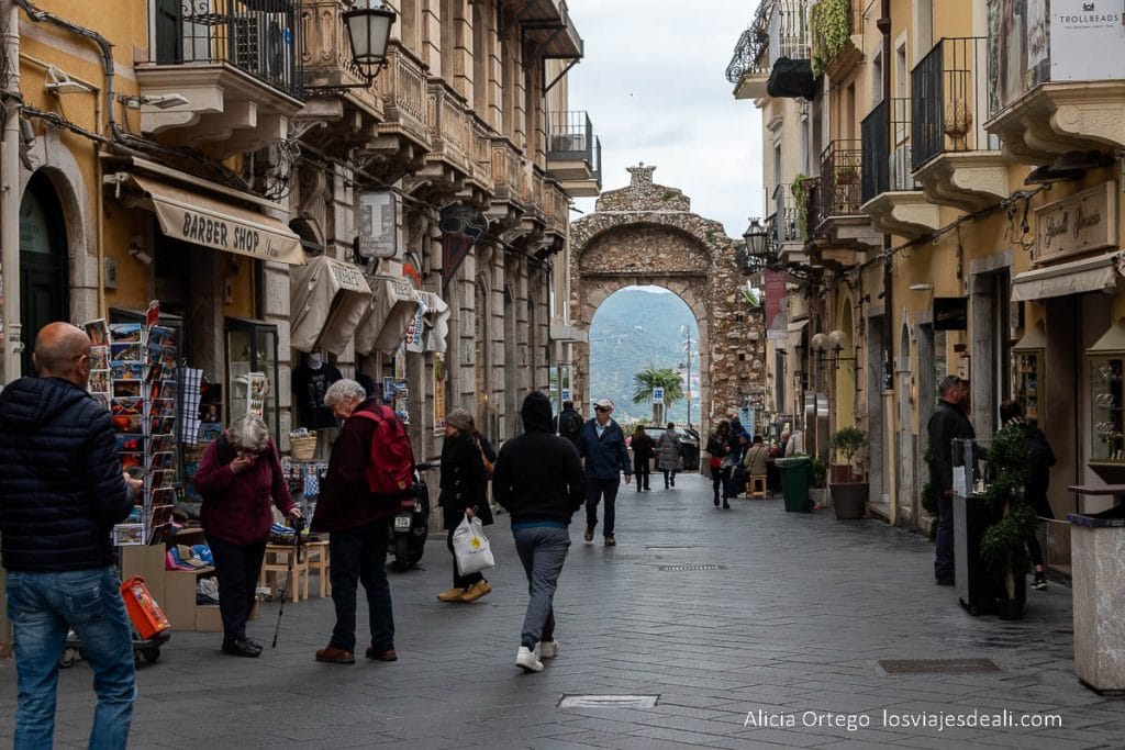 Qué ver en Taormina: Descubre la perla de Sicilia 29 corso umberto i de taormina