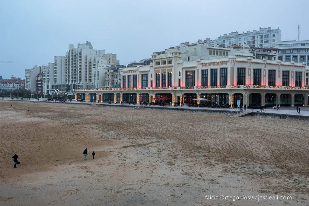 Qué ver cerca de San Sebastián: 8 pueblos maravillosos que descubrir 56 playa de biarritz con el casino