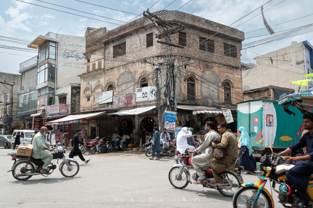 12 sitios que ver en Pakistán (Norte), un viaje alucinante 58 cruce de calles en rawalpindi