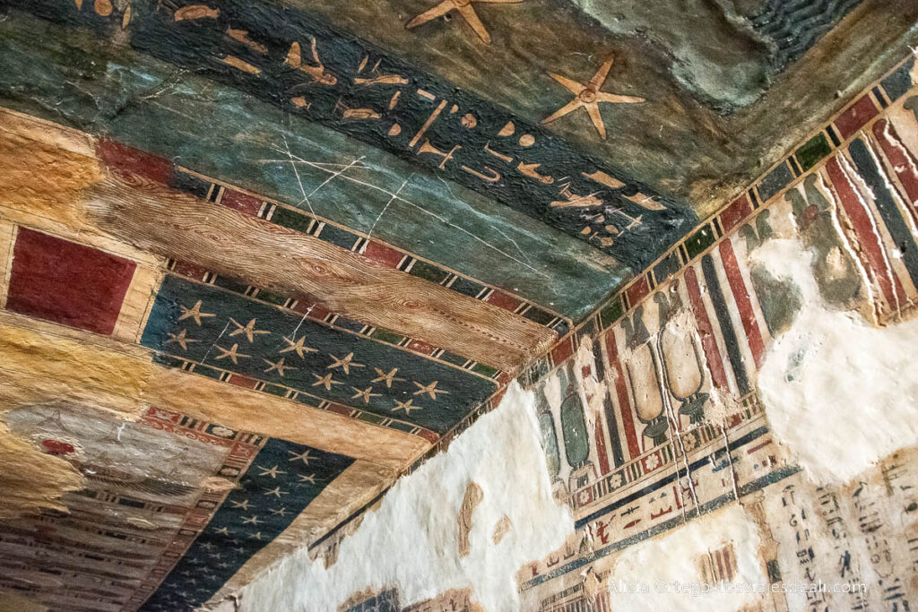 Guía del Oasis de Siwa: Antigüedad, Cultura y Naturaleza en un rincón único de Egipto 62 paredes y techo de tumba de si-amun con pinturas