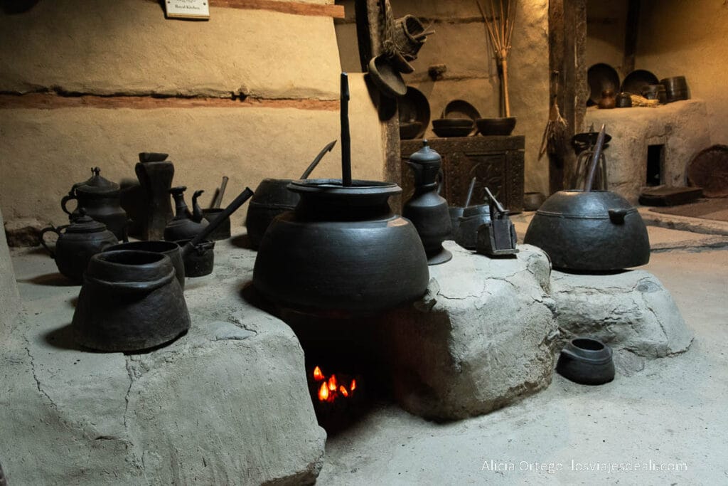 Qué ver en Karimabad en dos días: guía completa de este imprescindible del Norte de Pakistán 64 cocina del fuerte baltit de karimabad