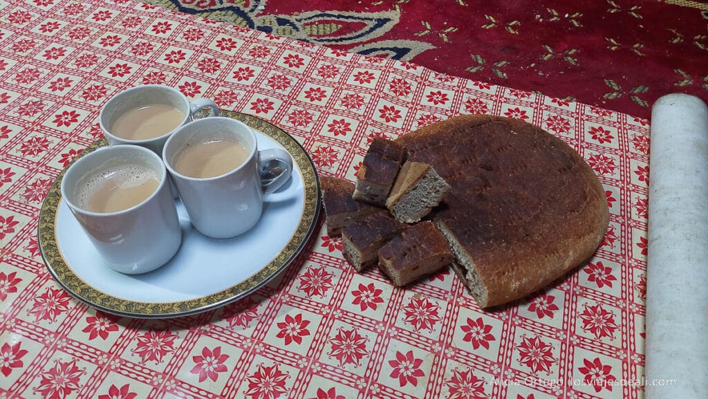 Qué ver en Karimabad en dos días: guía completa de este imprescindible del Norte de Pakistán 71 té con leche y pan en karimabad