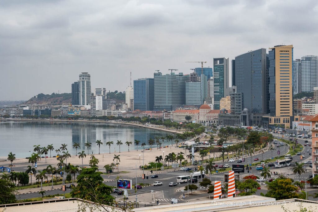 skyline de luanda, capital de angola