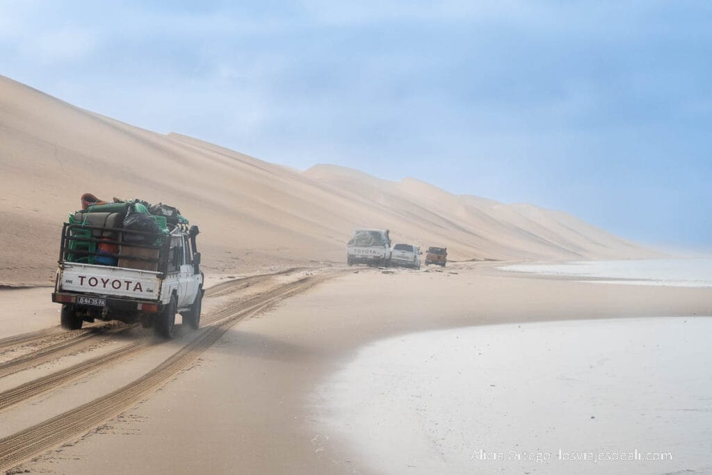 convoy de 4x4 en el doodsakker