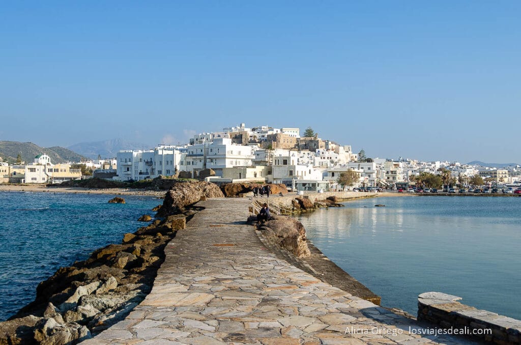 Guía para ver Naxos en 2, 3 o 4 días: la joya verde de las Cícladas 57 chora, capital de naxos