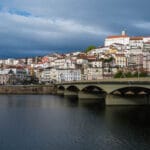vista que ver en coimbra desde el otro lado del rio