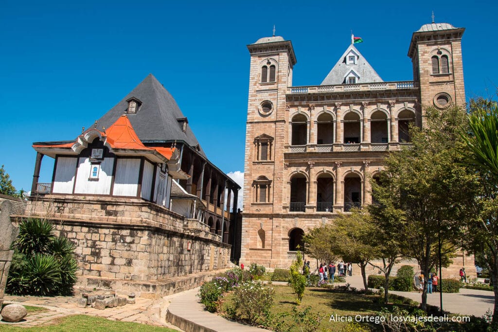 Antananarivo (Tana): qué ver y hacer en un día en la capital de Madagascar 54 el rova que ver en antananarivo