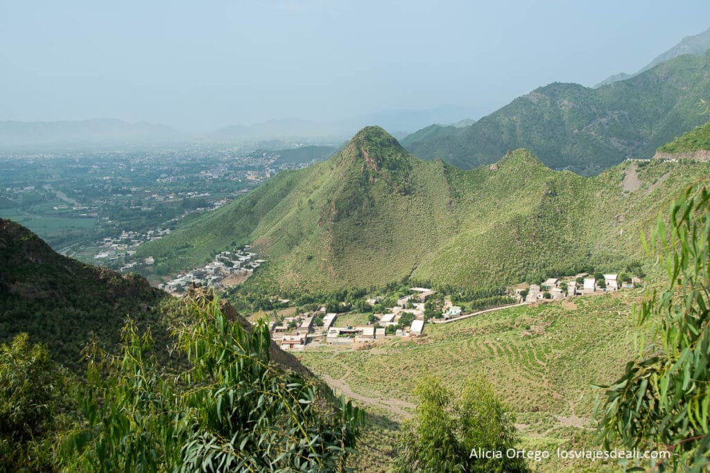 paisaje de montañas verdes del valle de swat