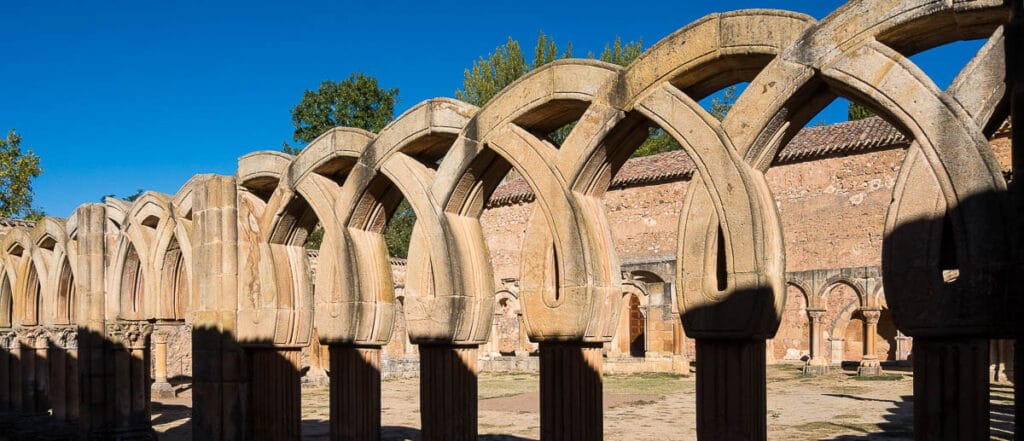 Qué ver en Soria capital: historia, poesía y matices de una ciudad contrastada 1 soria capital arcos de san juan de duero